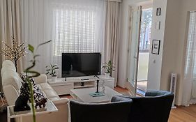 Lovely Apartment Near The Beach